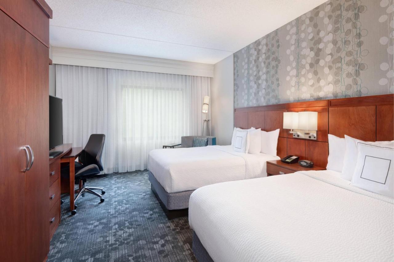 Courtyard By Marriott Pittsburgh Washington Meadow Lands Hotel Exterior foto